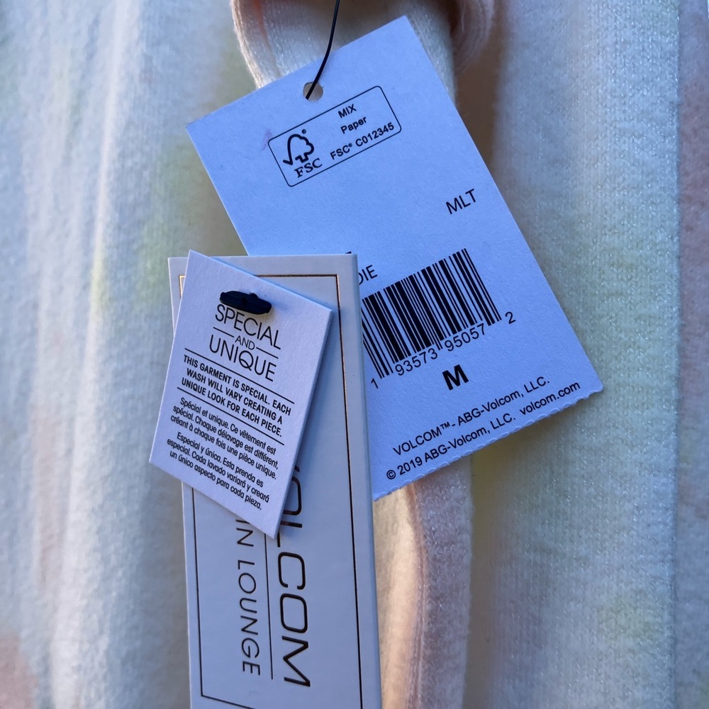 NWT Volcom Tie-Dye Pullover Hoodie Soft Lived-In Lounge Sweatshirt, Women’s MED - Picture 3 of 8